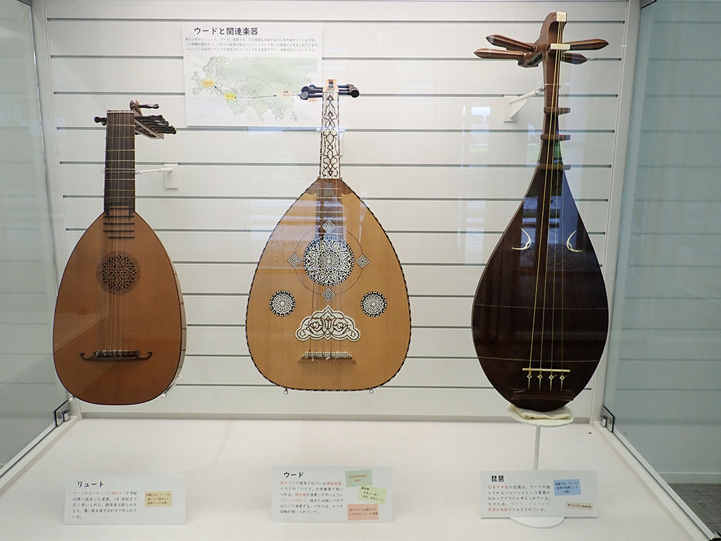 2022ラウンジ展示2